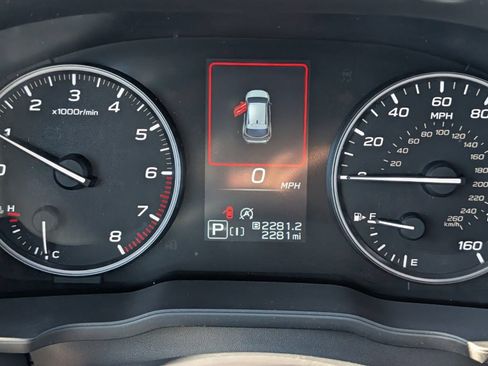 Certified 2025 Subaru Crosstrek 2.5i Premium AWD/4WD image 23