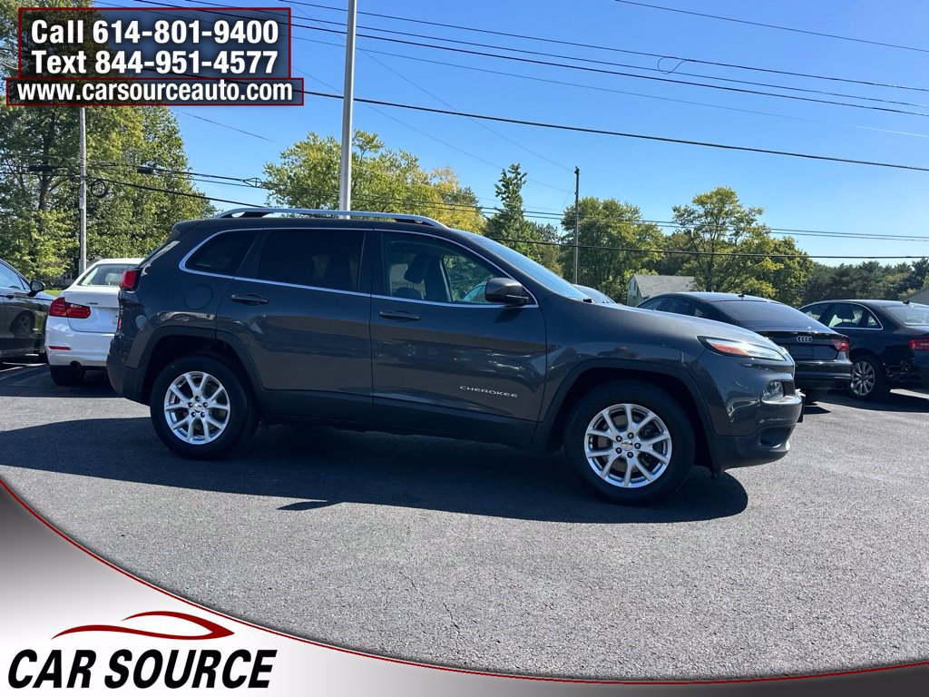 Used 2016 Jeep Cherokee Latitude w/ Comfort/Convenience Group AWD/4WD image 8