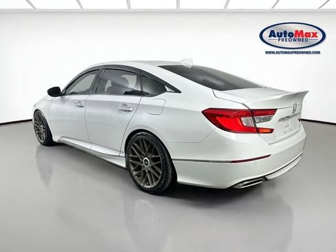 Used 2019 Honda Accord Touring image 5