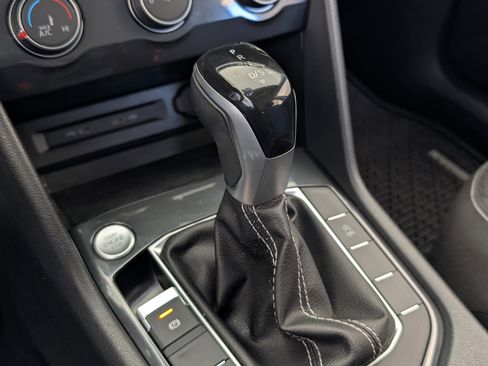 Used 2023 Volkswagen Tiguan S image 32