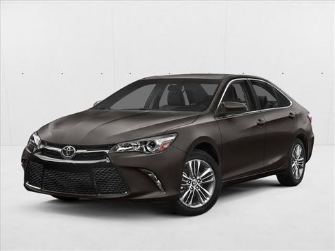 Used 2016 Toyota Camry SE FWD image 1