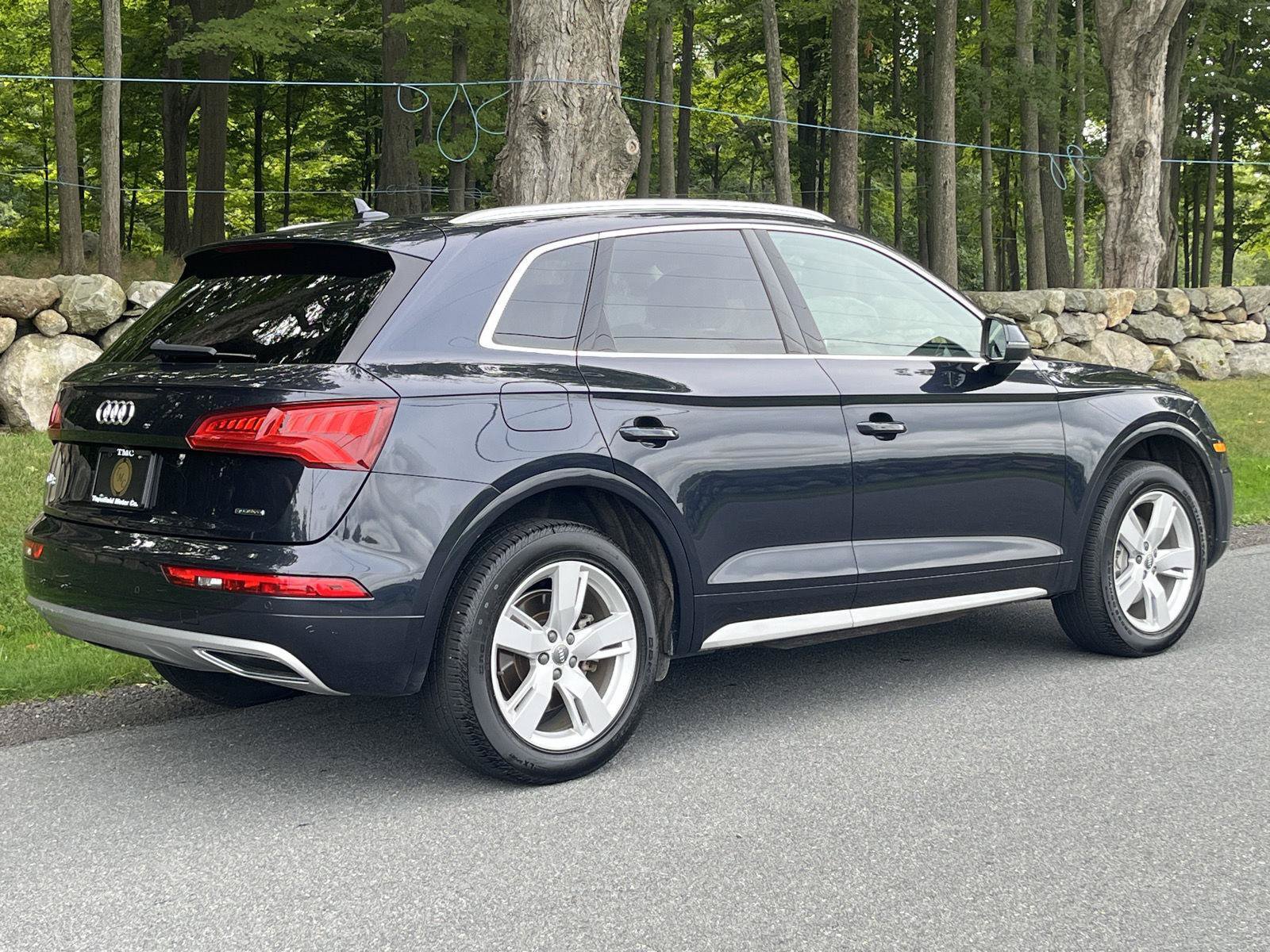 Used 2019 Audi Q5 2.0T Premium Plus w/ Premium Plus Package AWD/4WD image 35