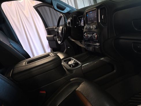 Used 2020 GMC Sierra 2500 AT4 w/ AT4 Premium Package AWD/4WD image 17