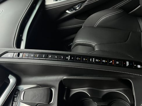 Used 2023 Chevrolet Corvette Stingray Premium Conv w/ Z51 Performance Package image 35