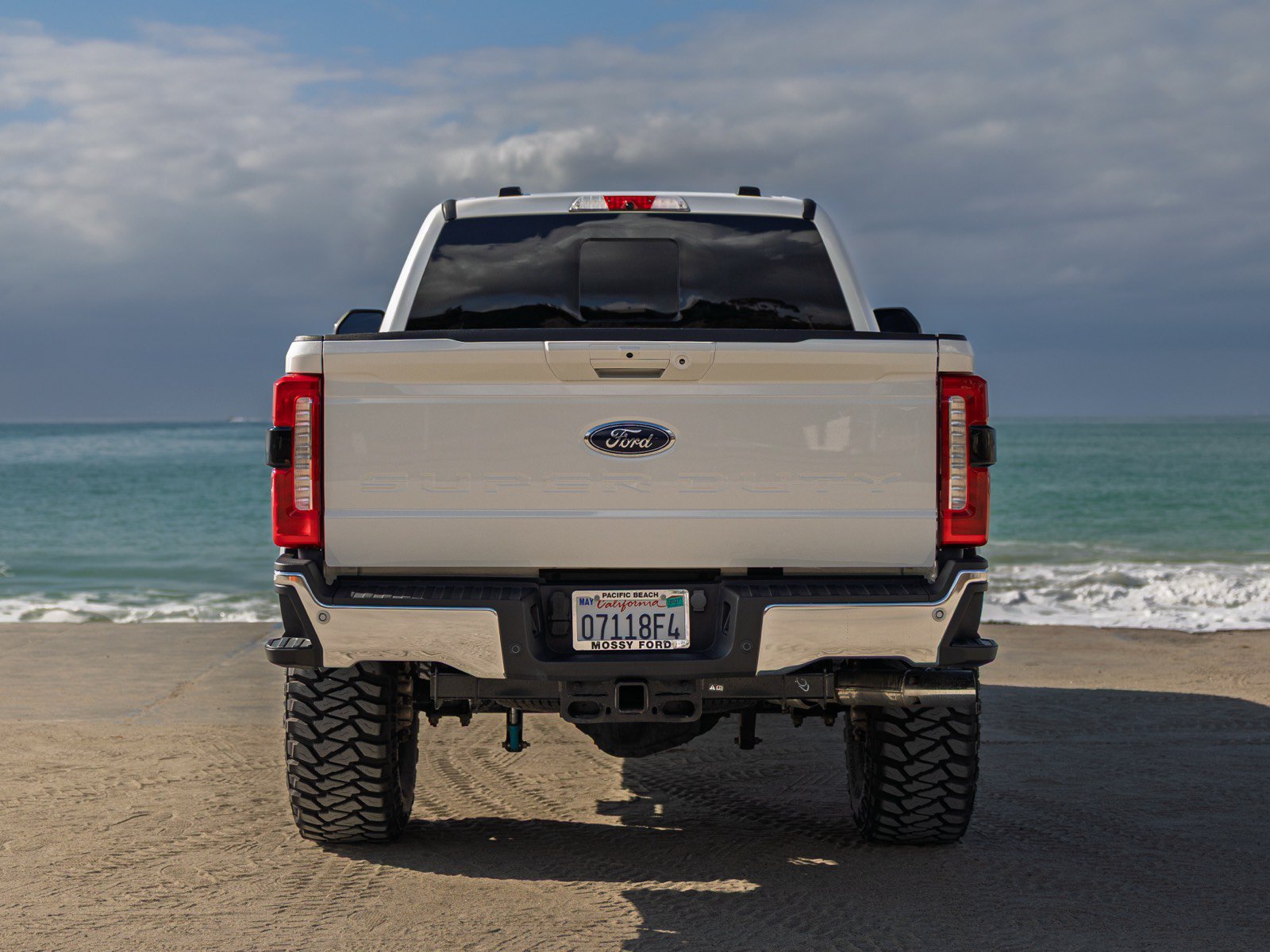 Used 2025 Ford F250 Lariat w/ Lariat Ultimate Package AWD/4WD image 6