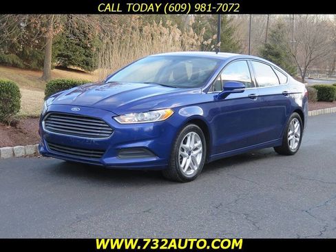 Used 2014 Ford Fusion SE image 1