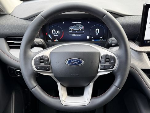 New 2026 Ford Explorer Active w/ Active Comfort Package AWD/4WD image 24