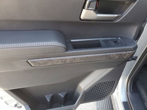 New 2026 Toyota Tacoma Limited AWD/4WD image 15