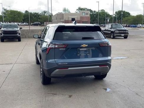 Used 2025 Chevrolet Equinox LT FWD image 7