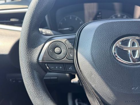 Used 2024 Toyota Corolla LE FWD image 21