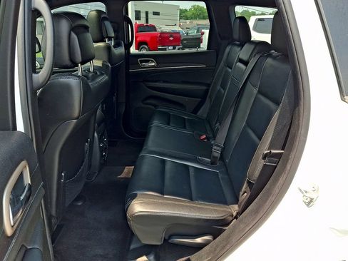 Used 2017 Jeep Grand Cherokee Limited AWD/4WD image 13