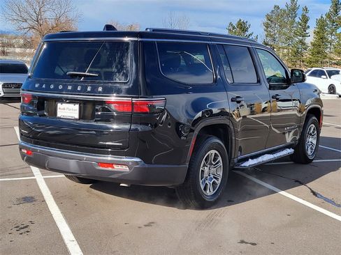 Used 2022 Jeep Wagoneer Series I image 5