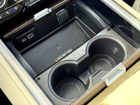 Used 2023 GMC Yukon Denali image 29