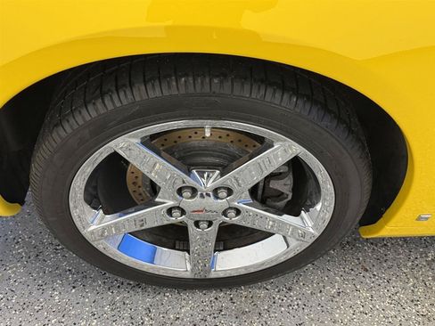 Used 2008 Chevrolet Corvette Coupe w/ Z51 Performance Package RWD image 27