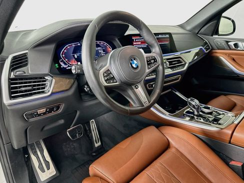 Used 2022 BMW X5 xDrive40i w/ M Sport Package AWD/4WD image 9