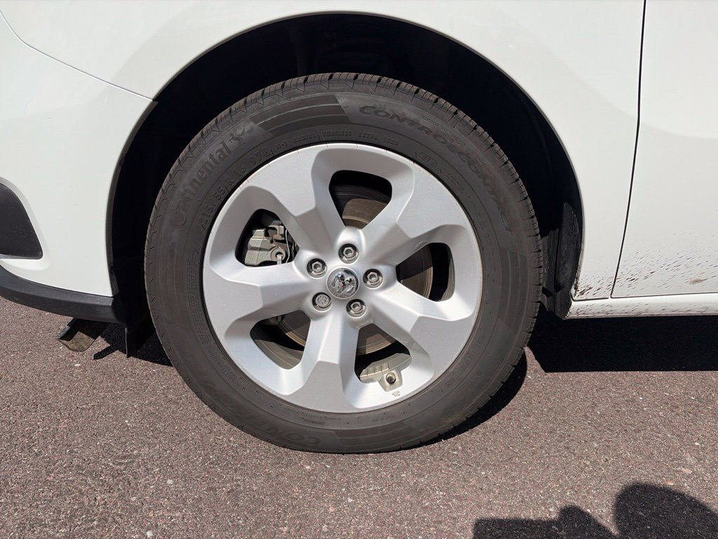Used 2018 RAM ProMaster City Tradesman SLT w/ Lights & Wheels Group FWD image 32