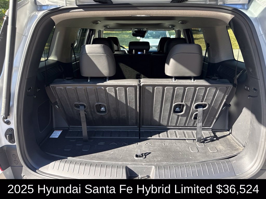 Used 2025 Hyundai Santa Fe Limited FWD image 20