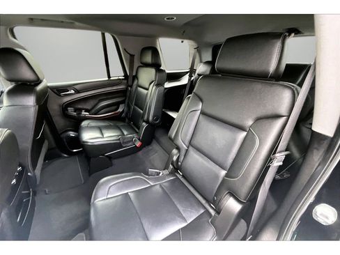 Used 2019 GMC Yukon SLT image 19