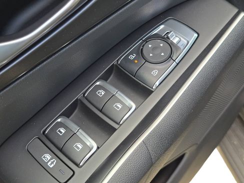 New 2026 Kia Sorento LX FWD image 16
