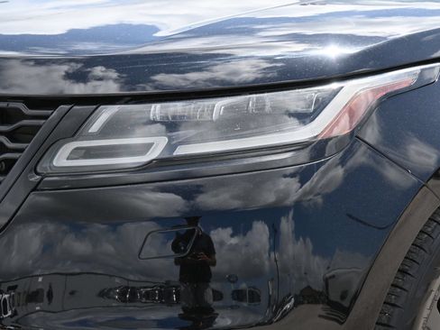 Used 2020 Land Rover Range Rover Velar S AWD/4WD image 27