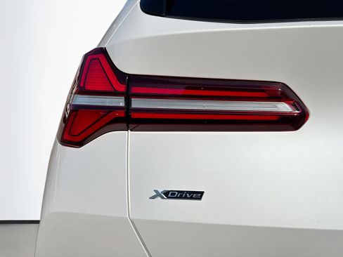 New 2026 BMW X3 xDrive30 w/ Premium Package image 10