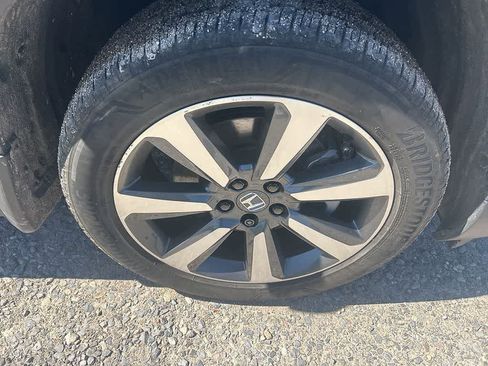 Used 2023 Honda Pilot Elite image 9