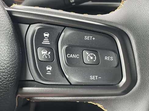 Used 2024 Jeep Wrangler Unlimited Sport AWD/4WD image 15