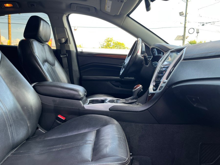 Used 2016 Cadillac SRX Luxury w/ Driver Awareness Package AWD/4WD image 27