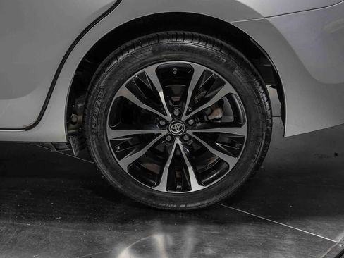 Certified 2017 Toyota Corolla XSE FWD image 11