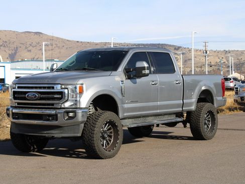 Used 2020 Ford F250 Lariat w/ Lariat Value Package image 8