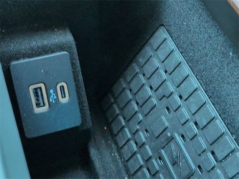 Used 2023 Lincoln Navigator L Reserve image 23