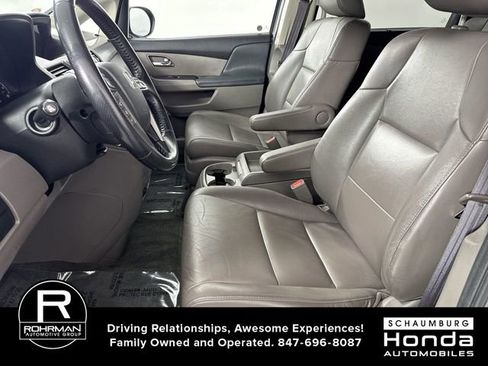 Used 2016 Honda Odyssey Touring Elite image 4