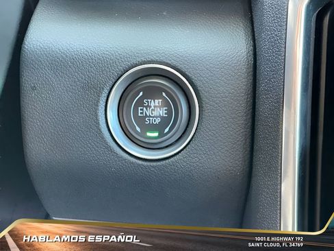 Certified 2025 GMC Acadia Elevation image 30