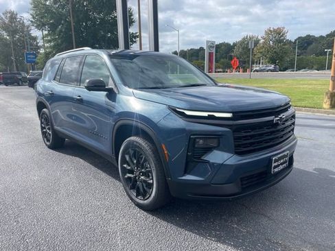 New 2026 Chevrolet Traverse LT w/ Midnight/Sport Edition image 7