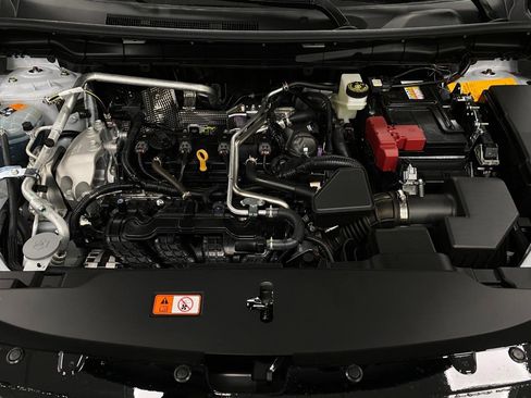 New 2025 Mitsubishi Outlander SE image 11