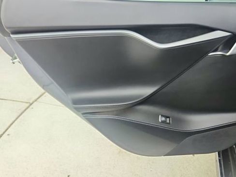 Used 2019 Tesla Model S 100D image 33