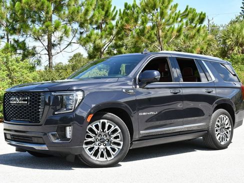 Used 2023 GMC Yukon Denali Ultimate AWD/4WD image 2