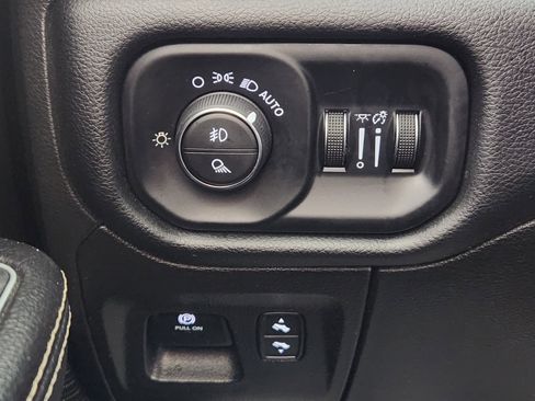 Used 2022 RAM 1500 Laramie image 27