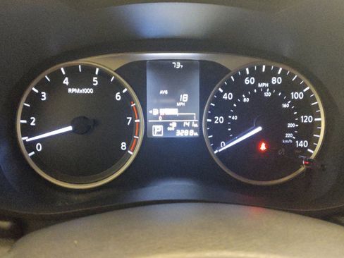 Used 2025 Nissan Versa S w/ Trunk Package FWD image 23