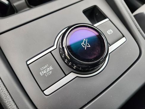 New 2025 Volkswagen Tiguan SE AWD/4WD image 35