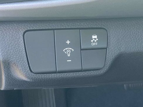 Used 2023 Kia Rio S FWD image 19