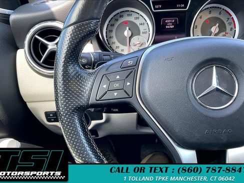 Used 2015 Mercedes-Benz GLA 250 4MATIC image 17
