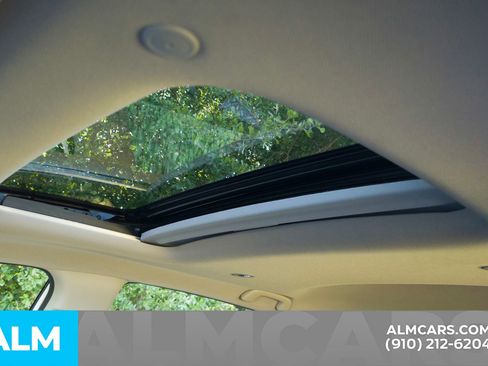 Used 2023 Honda HR-V EX-L image 17