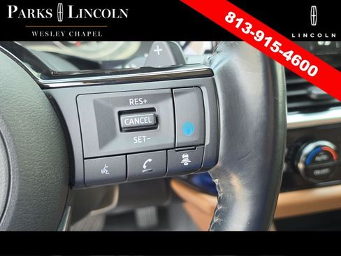 Used 2022 Nissan Pathfinder Platinum AWD/4WD image 31