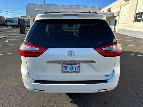 Used 2016 Toyota Sienna Limited Premium w/ Outdoor Package AWD/4WD image 5