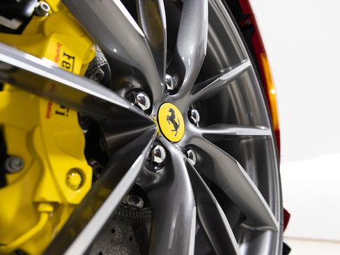 Used 2022 Ferrari 812 GTS RWD image 49