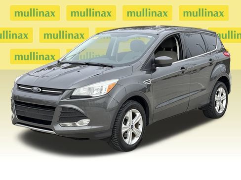 Used 2015 Ford Escape SE image 12