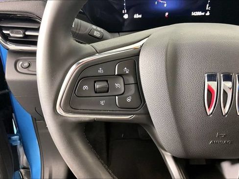 Used 2025 Buick Envista Sport Touring w/ Convenience I Package FWD image 10