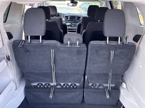 Used 2023 Chrysler Voyager LX FWD image 19