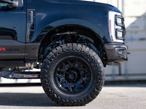 New 2025 Ford F350 King Ranch w/ FX4 Off-Road Package image 14